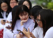 Hiểu đúng quy định cấm dùng điện thoại trong lớp học