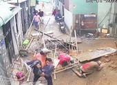 Sập giàn giáo công trình ở Tân Bình, 3 người rơi xuống đất