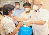 Chăm lo tất cả người dân ở TP.HCM, không phân biệt ai