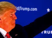 Ông Trump:“Bóng đèn tiết kiệm điện khiến da tôi màu cam“