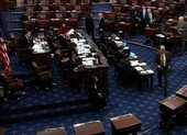 Thượng viện Mỹ hạn chế quyền gây chiến với Iran của ông Trump