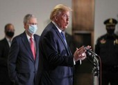 Uống thuốc sốt rét, ông Trump nói 'quyền của mỗi người'