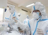 Bên trong trung tâm xét nghiệm COVID-19 lớn nhất Đà Nẵng