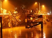 Giây phút tài xế kêu cứu khi cầu sập, xe lao xuống sông