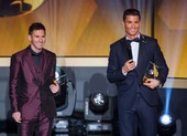Messi khó chịu khi bị so sánh với Ronaldo