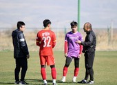 Thế khó của thầy Park!