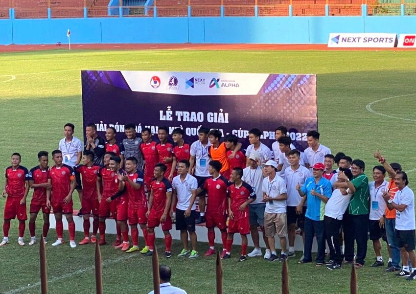 Giấc mơ gần 30 năm của bóng đá Bình Thuận ảnh 2