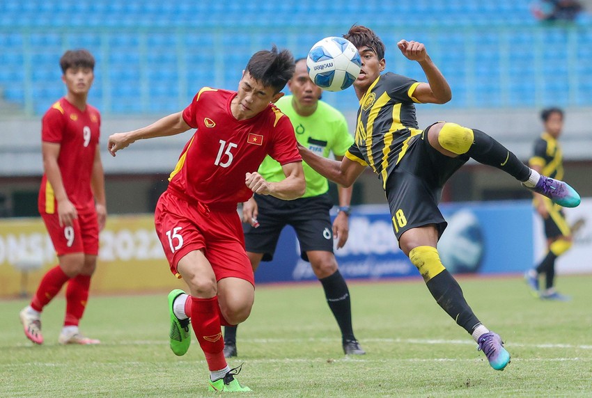 HLV Đinh Thế Nam nói gì sau trận thua đau Malaysia 0-3? ảnh 3