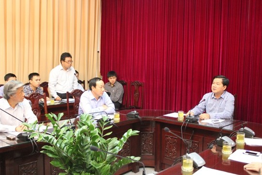 Bộ trưởng Đinh La Thăng: 'Một vụ việc như thế mà vẫn ngồi họp giao ban được là không thể chấp nhận' Bộ trưởng Đinh La Thăng: Một vụ việc như thế mà vẫn ngồi họp giao ban được là không thể chấp nhận