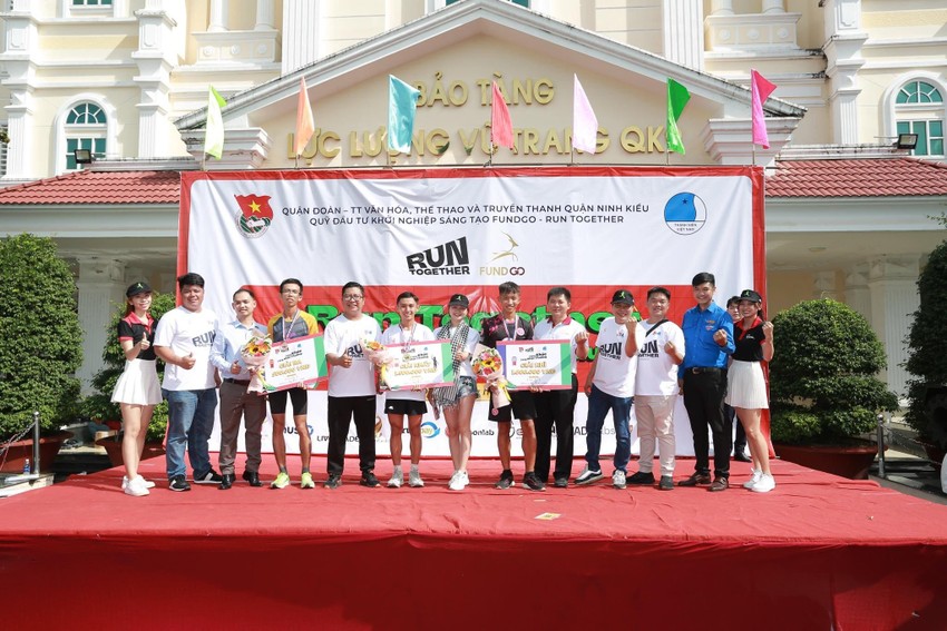 런투게더 사진 3으로 '함께 건강하게' 달리세요