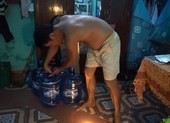 Đà Nẵng: Trắng đêm canh hứng nước dùng