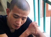 3 cảnh sát bị thương khi khống chế người nghiện cầm kiếm