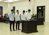 Va chạm giao thông, 2 nhóm thanh niên thách đấu trong đêm