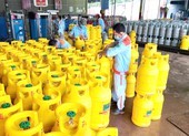 Thuê người làm nghẽn hotline của đối thủ bán gas
