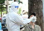 Nhiều lãnh đạo xã, phường bị tạm đình chỉ công tác liên quan đến chống dịch