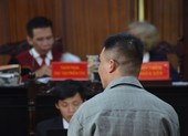 Tạm dừng phiên xử sau khi Văn Kính Dương im lặng với luật sư