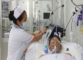Yếu liệt cơ do ngộ độc pate chay bị điều trị nhầm hơn 1 tháng