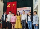 Chàng trai khiếm thị vượt qua bóng tối cuộc đời mình