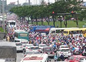 Quốc lộ thành sông, đường về miền Tây kẹt cứng