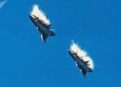 F-35 Mỹ tàng hình tới đâu cũng không qua mặt được Su-35 Nga?