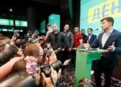 Ông Zelenskiy thề chấm dứt xung đột ở miền đông Ukraine