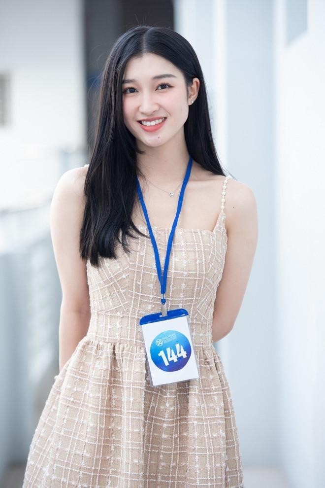 Ngắm Phương Nhi - thí sinh có vòng eo nhỏ nhất tại Misss World Vietnam 2022 ảnh 11
