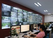 Huế trị nạn xả rác bằng camera phạt nguội