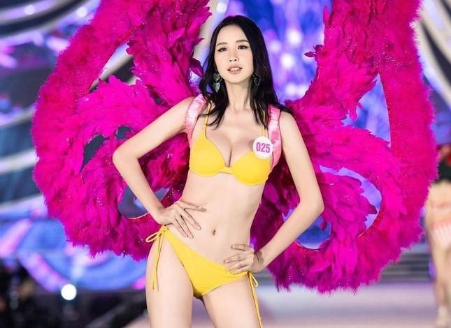 Vóc dáng quyến rũ trong bikini của top 3 Miss World Vietnam 2022 ảnh 9