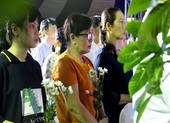 Người thân nạn nhân TNGT khóc nghẹn trong buổi cầu siêu