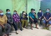 Công an làm việc với nhóm người tự thu phí đỗ ô tô quanh BV Đại học Y dược