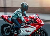 Đâu là tư thế ngồi giúp bạn lái xe an toàn và thoải mái?
