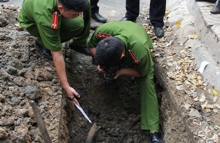 Công bố nguyên nhân "hố tử thần" bốc cháy ảnh 1