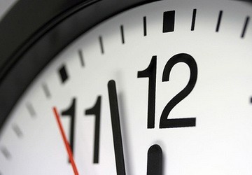 Ngày mai thời gian bị kéo lùi một giây ảnh 1