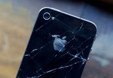 iPhone 4 lại dính rắc rối vỡ kính vì vỏ bảo vệ ảnh 1