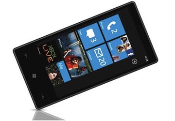 Microsoft chi mạnh tay để quảng bá Windows Phone 7 ảnh 1