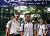 Bắt tất cả thí sinh thi THPT có cần thiết?