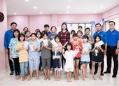 Tiểu Vy cùng các em nhỏ nhảy vũ điệu rửa tay phòng, chống bệnh