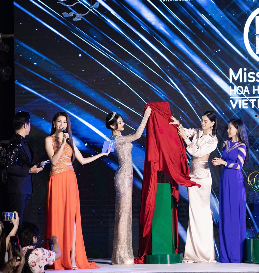 Công bố ba chiếc vương miện 'Hoa hậu Thế giới Việt Nam 2022' ảnh 2