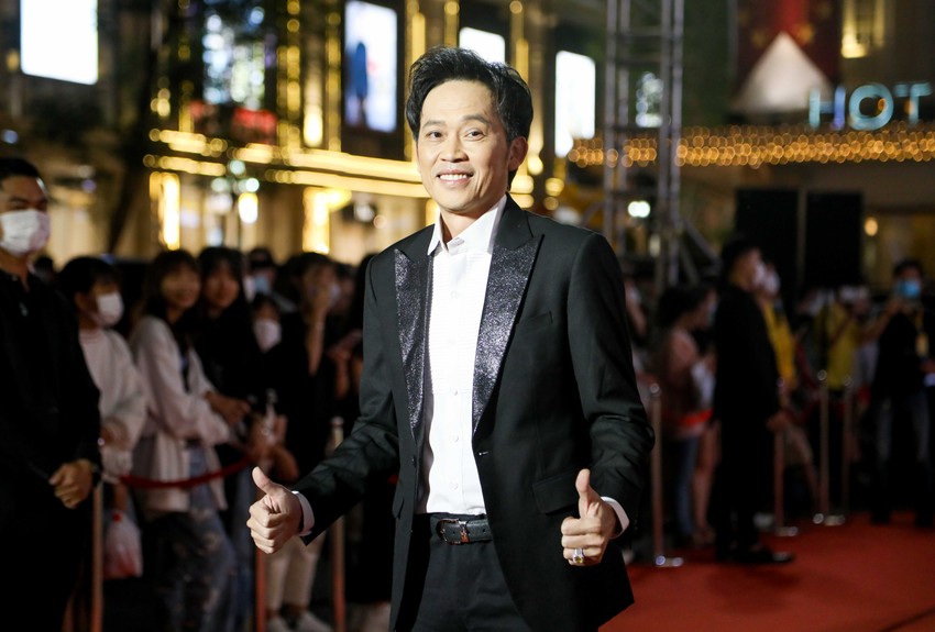 Ngàn lẻ một khoảnh khắc của NSƯT Hoài Linh tại Mai Vàng 2020