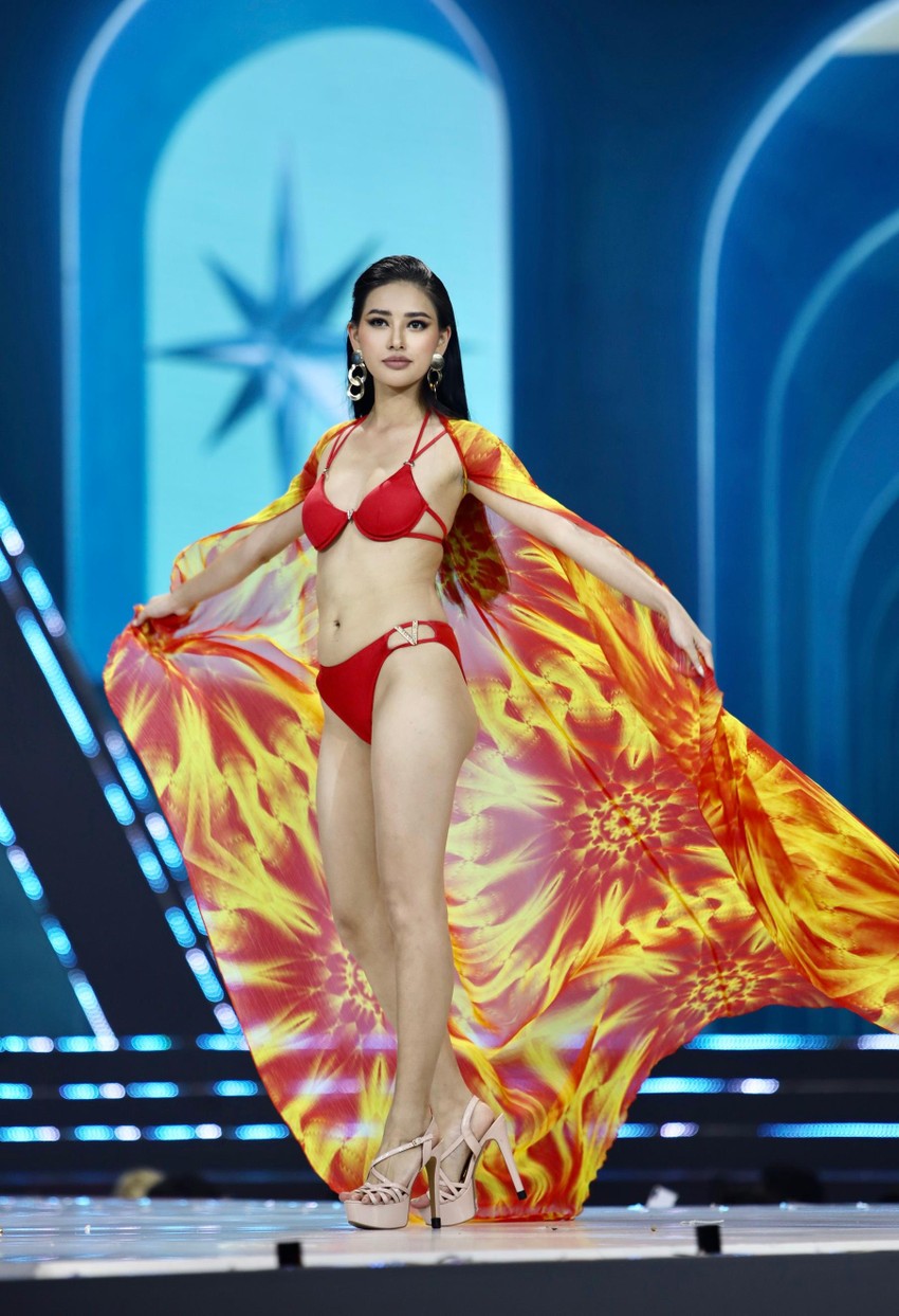 Hình ảnh bốc lửa của thí sinh Hoa hậu Hoàn vũ Việt Nam trong trang phục bikini ảnh 9
