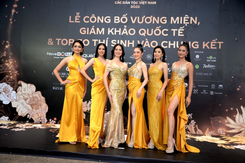 มงกุฏ Miss Ethnics of Vietnam จาก 54 เม็ดเงา ภาพที่4