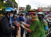 Nhiều bất cập trong khai báo di chuyển nội địa, gây ra tình trạng ùn ứ