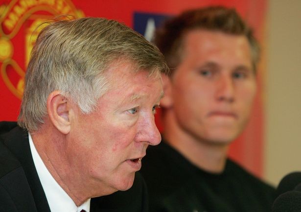 5 lần Sir Alex Ferguson 'sấy tóc' sao MU: Màn trả đũa chết cười ảnh 10