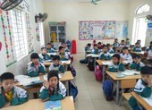 Ca COVID tăng cao, thêm 14 địa phương cho học sinh trở lại học trực tuyến