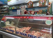 Ông lớn bán thịt heo tận nhà cho khách hàng