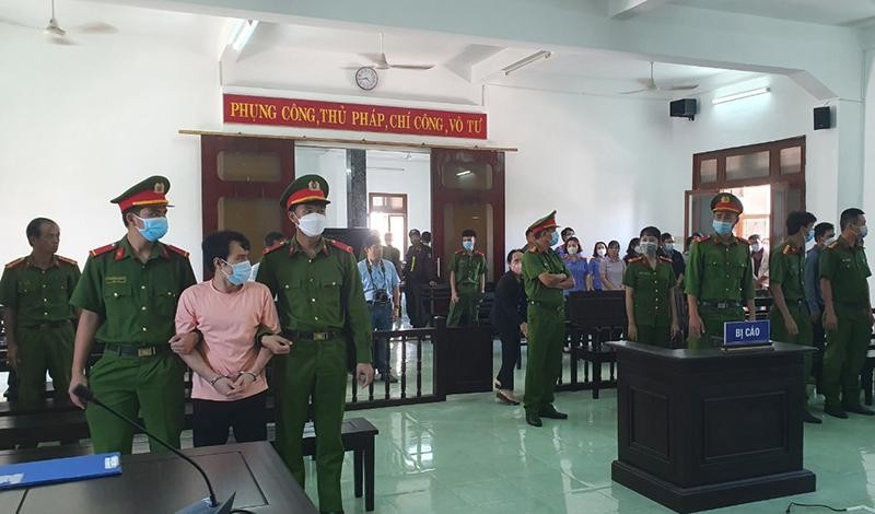 Tòa tuyên xử tử hình kẻ sát hại 3 người gia đình vợ cũ ở Phú Yên ảnh 3