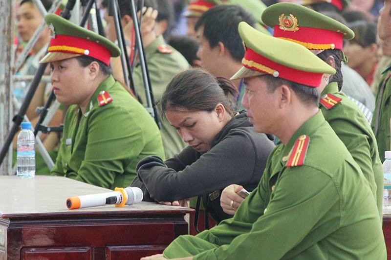 Xử vụ thảm sát Bình Phước: Dương, Tiến lãnh án tử, Thoại 16 năm tù ảnh 17
